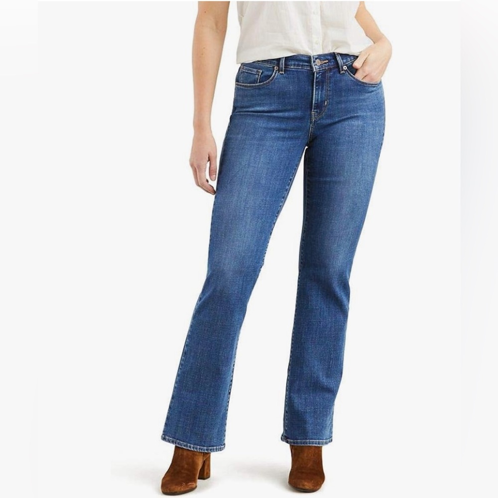 Levi's Women's Classic Bootcut Jeans